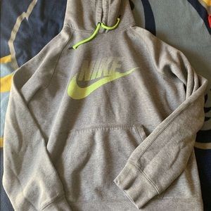 nike hoodie